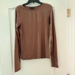 White Fox Boutique Long Sleeve Crewneck Top in Mauve Brown